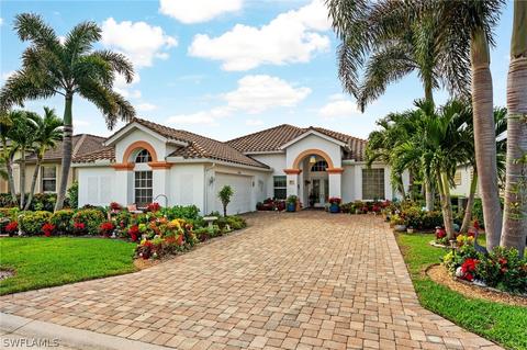 12672 Hunters Ridge Dr, Bonita Springs, FL 34135