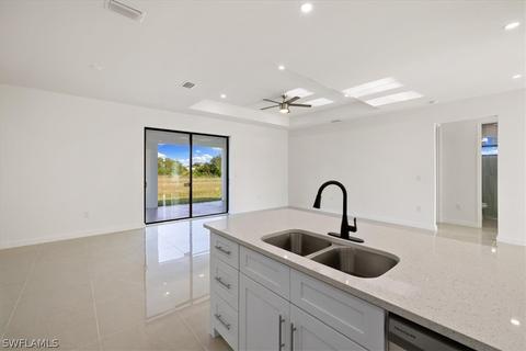 7050 Berwick Cir, Labelle, FL 33935 photo 17