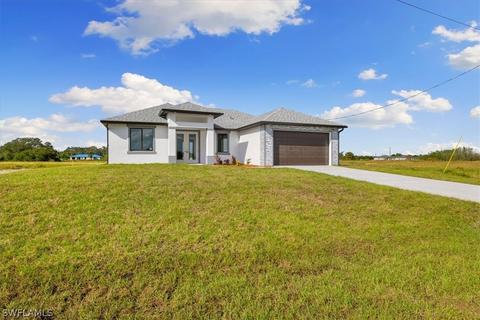 7050 Berwick Cir, Labelle, FL 33935 photo 4