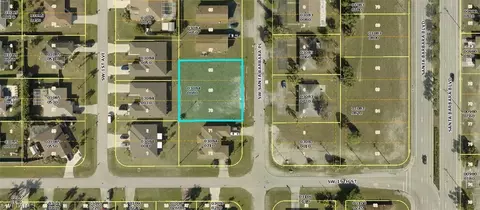 1822 SW Santa Barbara Pl, Cape Coral, FL 33991