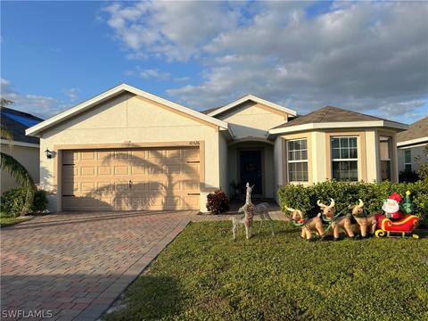 10526 Crossback Ln, Lehigh Acres, FL 33936