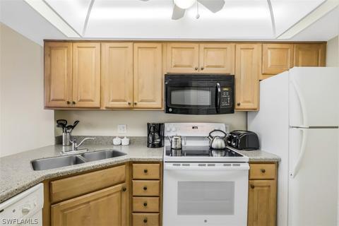 600 Neapolitan Way #252, Naples, FL 34103 photo 7