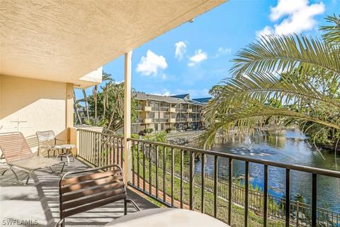 600 Neapolitan Way #252, Naples, FL 34103 photo 2