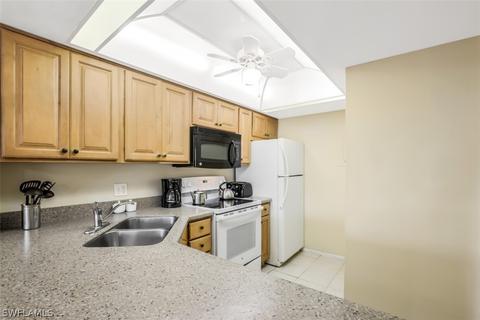 600 Neapolitan Way #252, Naples, FL 34103 photo 8
