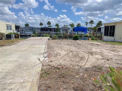 17571 Peppard Dr, Fort Myers Beach, FL 33931