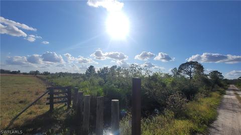 23855 Dixie Rd, Labelle, FL 33935 photo 2