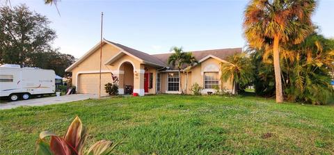 1431 Ford Cir, Lehigh Acres, FL 33936