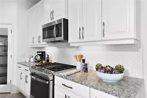 4628 Centaurus Cir, Naples, FL 34120 photo 11