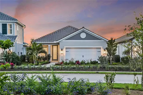 4628 Centaurus Cir, Naples, FL 34120 photo 2