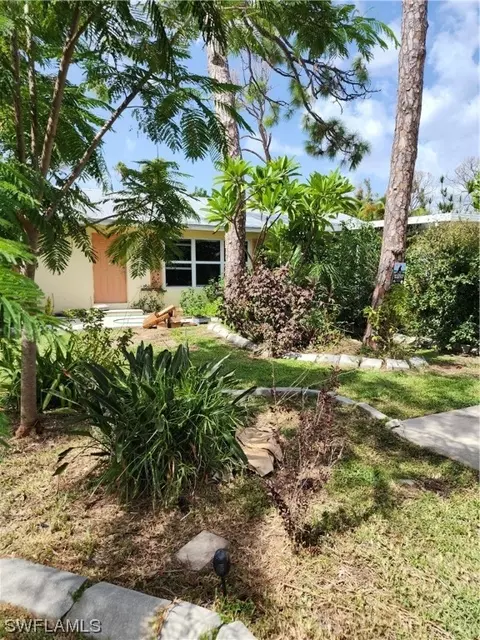 3680 Mango St, Saint James City, FL 33956