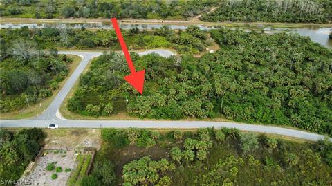 1972 Latham Dr, Lehigh Acres, FL 33972