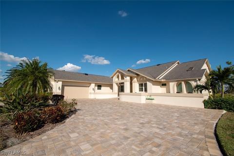 16918 Timberlakes Dr, Fort Myers, FL 33908