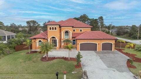 700 Ruth Ave N, Lehigh Acres, FL 33971