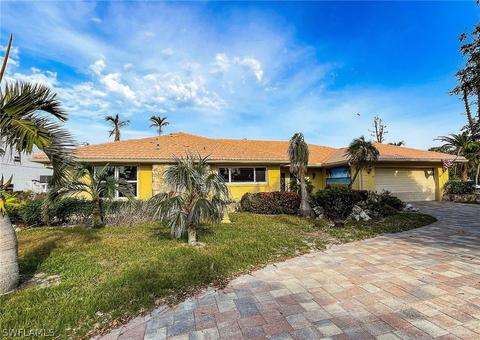 1027 Kings Crown Dr, Sanibel, FL 33957