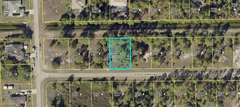709 David Laird Ln, Lehigh Acres, FL 33974