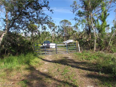 16215 Stringfellow Rd, Bokeelia, FL 33922 photo 3