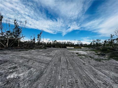 6326 Cedelia Rd, Bokeelia, FL 33922