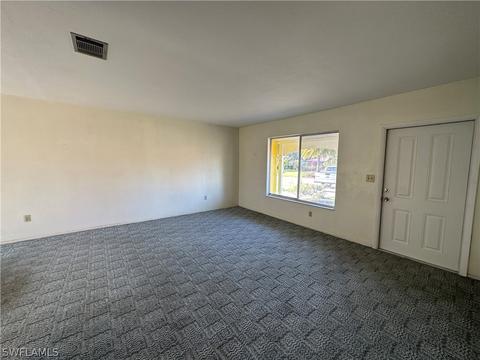 4028 Rainbow Cir, Labelle, FL 33935 photo 2