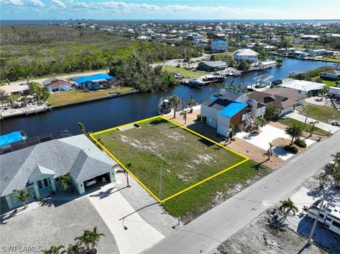2920 Bracci Dr, Saint James City, FL 33956 photo 11