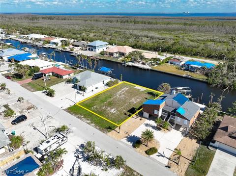 2920 Bracci Dr, Saint James City, FL 33956 photo 7