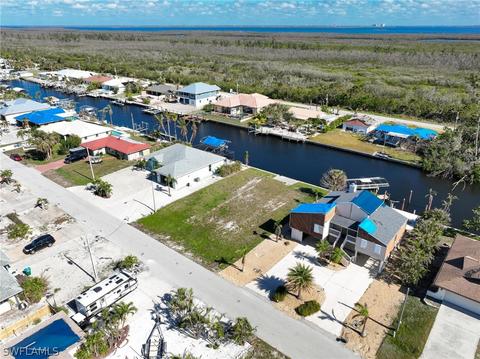 2920 Bracci Dr, Saint James City, FL 33956 photo 8