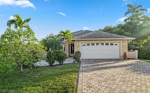12 5th St E, Bonita Springs, FL 34134