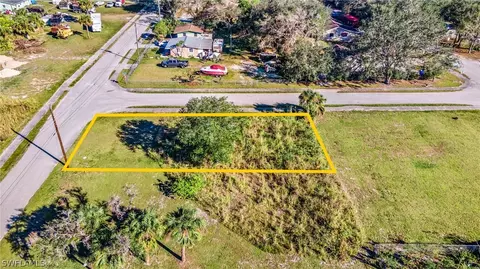 23110 Railroad Ave, Alva, FL 33920