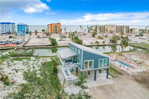 720 Matanzas Ct, Fort Myers Beach, FL 33931