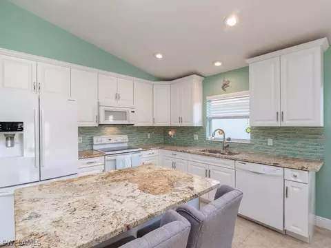 21520 Brixham Run Loop, Estero, FL 33928 photo 6