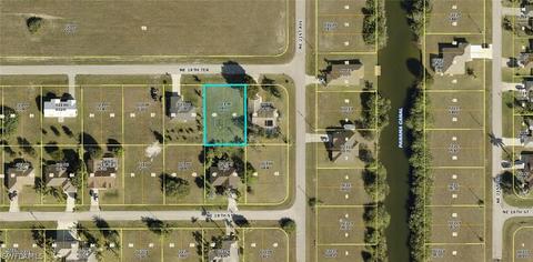 2052 NE 18th Ter, Cape Coral, FL 33909