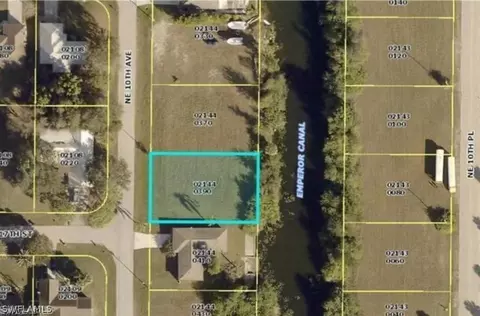 1703 NE 10th Ave, Cape Coral, FL 33909