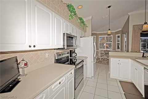 20691 Persimmon Pl, Estero, FL 33928 photo 4