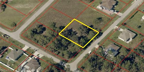2403 Conway Ave N, Lehigh Acres, FL 33971