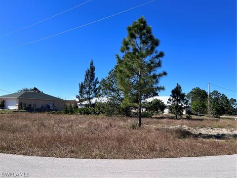336 Pendleton Ave, Lehigh Acres, FL 33974 photo 3