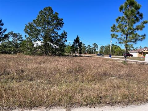 336 Pendleton Ave, Lehigh Acres, FL 33974