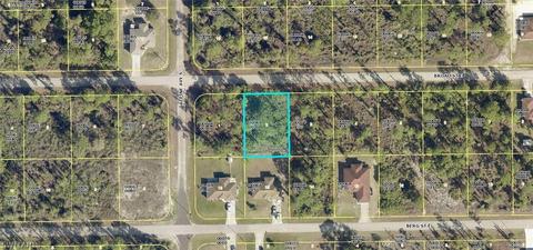 932 Broad St E, Lehigh Acres, FL 33974