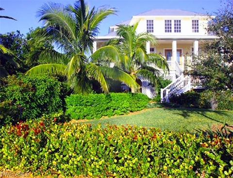 5271 Indian Ct, Sanibel, FL 33957