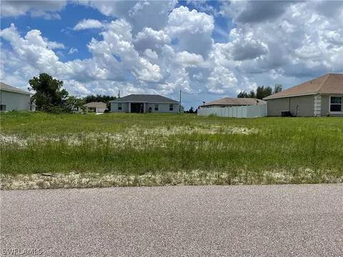 1040 NE 44th St, Cape Coral, FL 33909