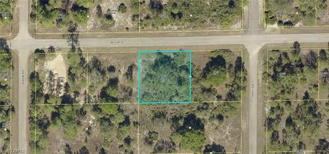 303 W 15th St, Lehigh Acres, FL 33972