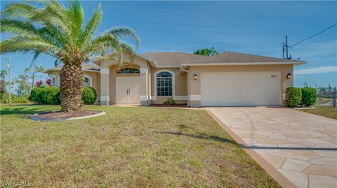 2211 NW 24th Pl, Cape Coral, FL 33993