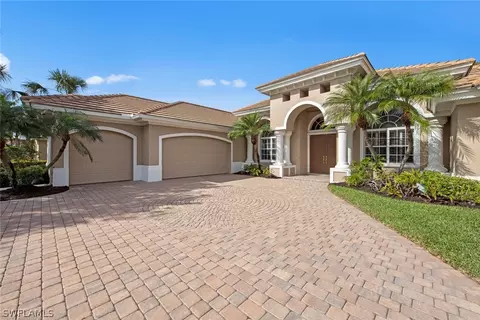 20288 Leopard Ln, Estero, FL 33928 photo 2