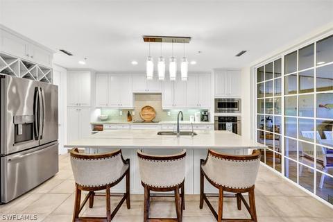 431 4th Ave S, Naples, FL 34102 photo 3