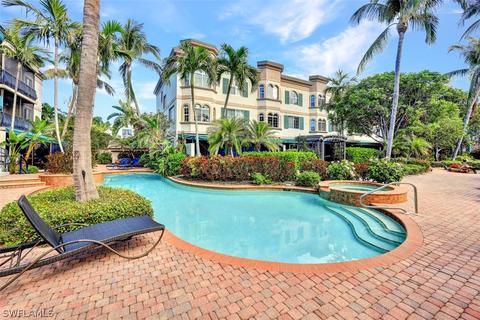 431 4th Ave S, Naples, FL 34102 photo 2