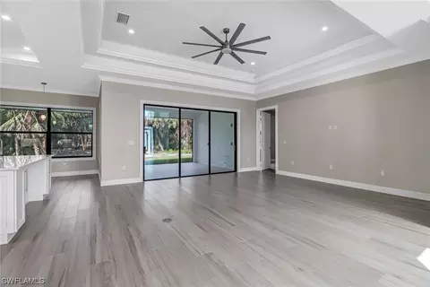 561 4th St NE, Naples, FL 34120 photo 7