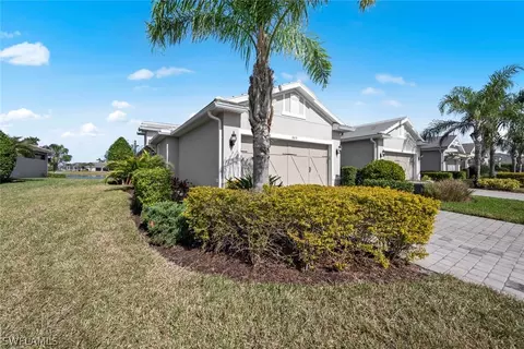 10678 Jackson Square Dr, Estero, FL 33928 photo 3
