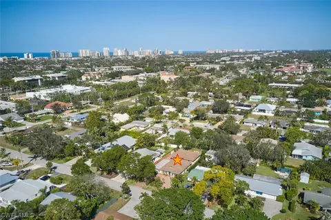 1085 28th Ave N, Naples, FL 34103 photo 5