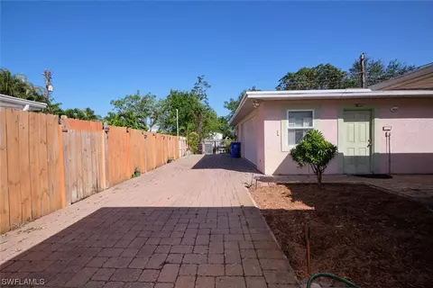 1085 28th Ave N, Naples, FL 34103 photo 20