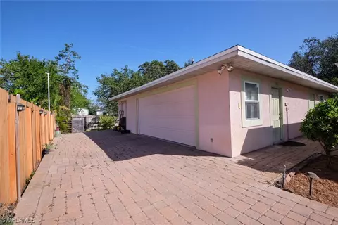 1085 28th Ave N, Naples, FL 34103 photo 28