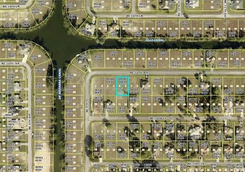922 NE 34th Ter, Cape Coral, FL 33909