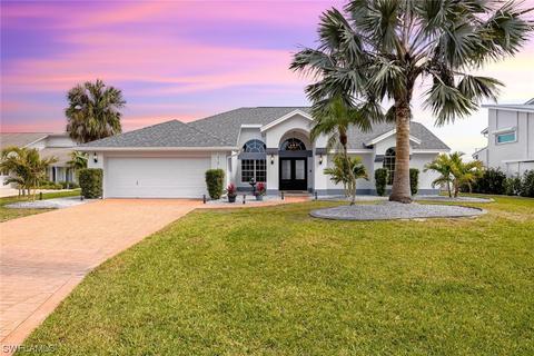 2815 SE 22nd Pl, Cape Coral, FL 33904